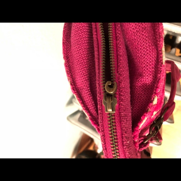 Raspberry Cake Clutch Purse - Picture 5 of 5